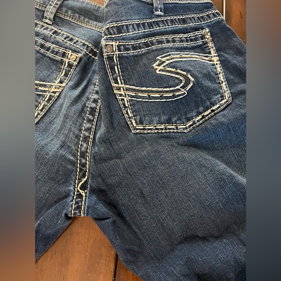 Silver Suki Mid Rise Boot Cut Jeans - Picture 4 of 8